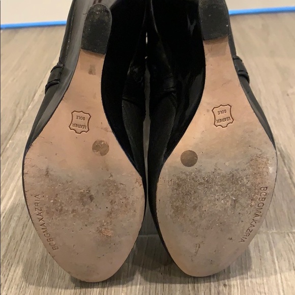 BCBGMAXAZRIA Remy Wedge Boot - Picture 6 of 8